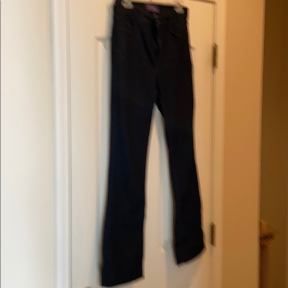 Jeans - Picture 1 of 2